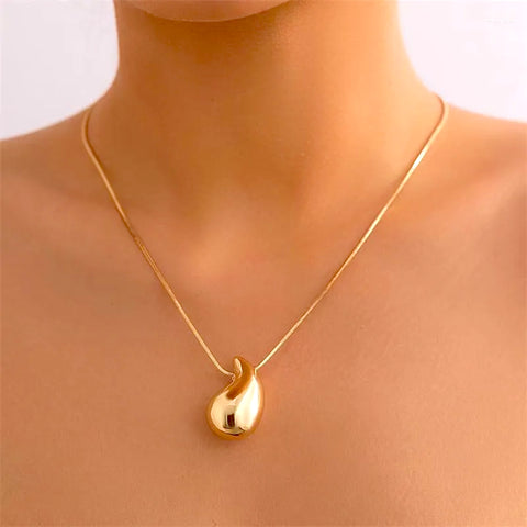 Salve ‘Sleek’ Bottega-Inspired Anti-Tarnish Teardrop Pendant Necklace