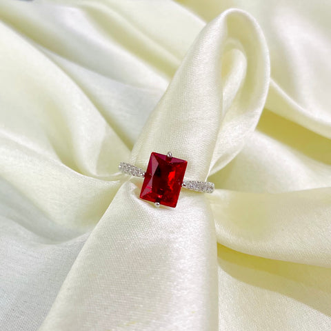 Salve  ‘Royal’ Anti-Tarnish Ruby Red Adjustable Silver Ring