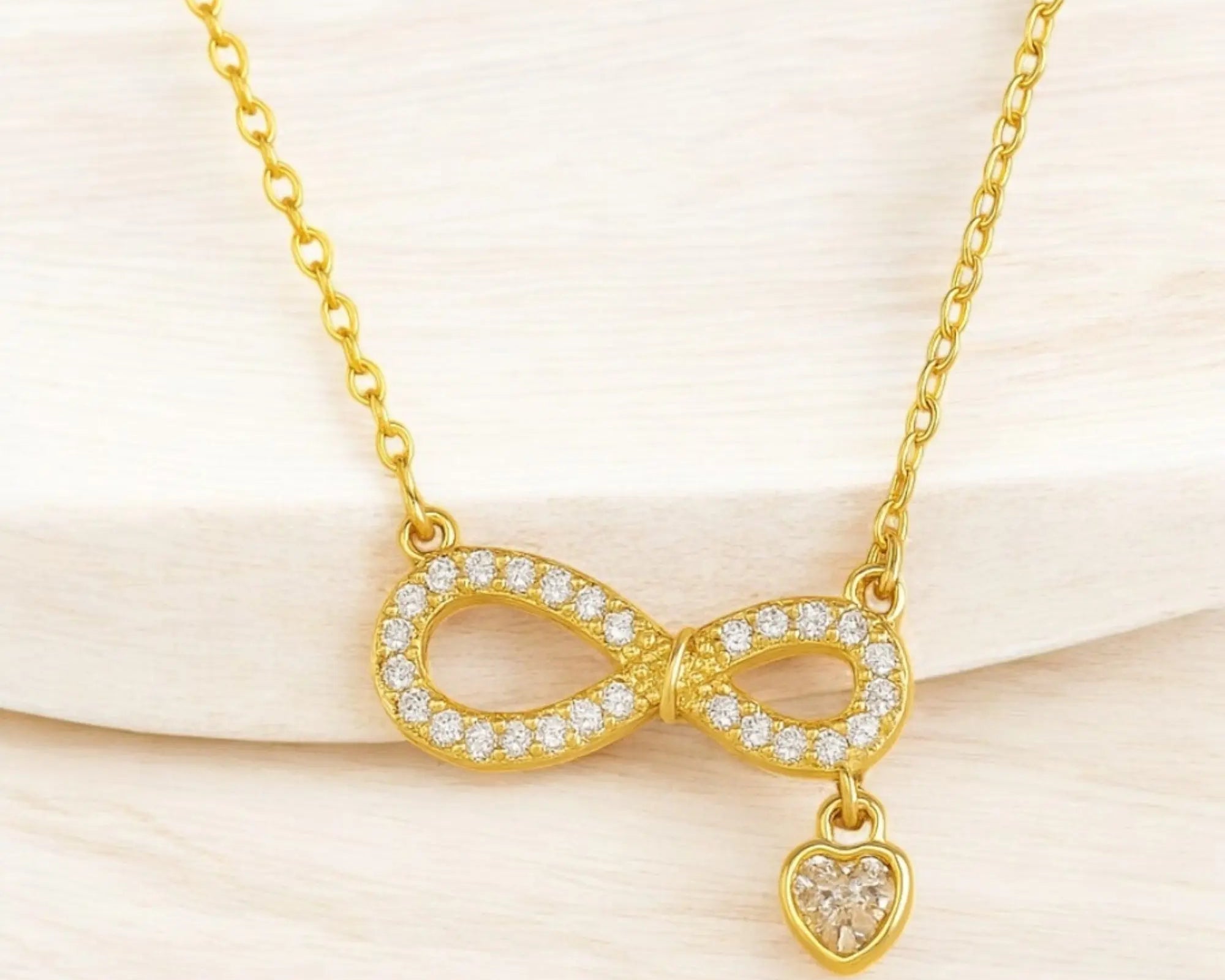 Salve Infinity Heart Charm Pendant - Salve