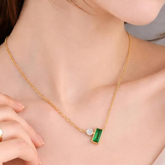 Emerald Green Rectangular Stone Pendant SALVE