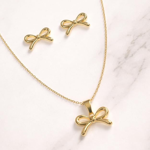 Bow-Mance Stud Earrings & Pendant Set SALVE