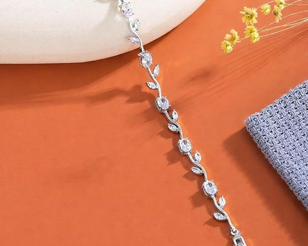 Silver Tulip Bracelet SALVE