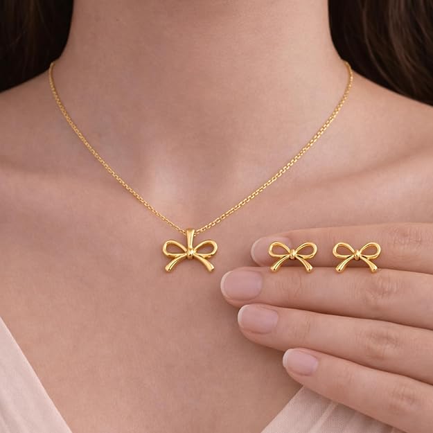 Bow-Mance Stud Earrings & Pendant Set SALVE
