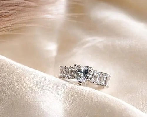 Salve CZ Heart Stone Ring for Women - Salve