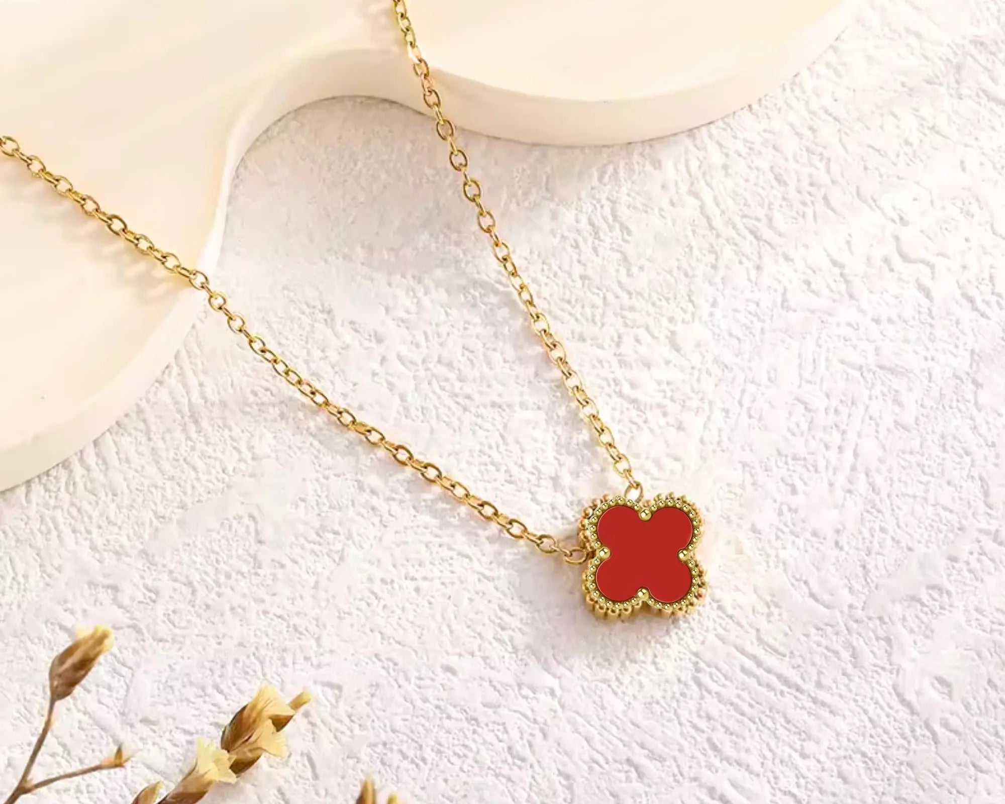 Salve Red Clover Dainty Pendant Necklace - Salve