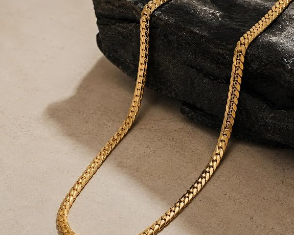 Salve Flat Cuban link chain necklace with sleek, interlocking links in a modern jewelry design.