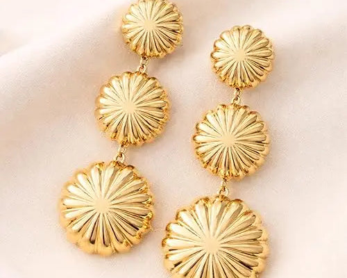 Salve Chic Coquette Floral Earrings for Women - Salve