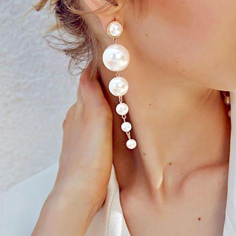 Salve ‘Rani’ White Faux Pearl Statement Dangle Gold Earrings