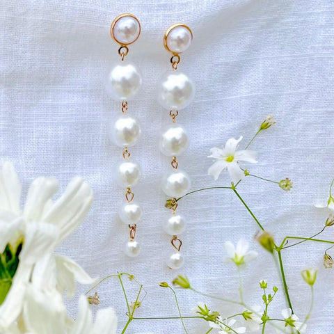 Salve ‘Rani’ White Faux Pearl Statement Dangle Gold Earrings